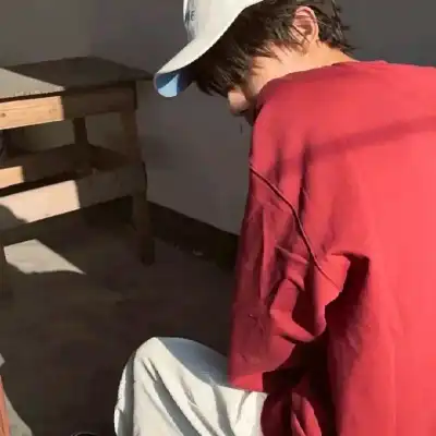 雍恨云